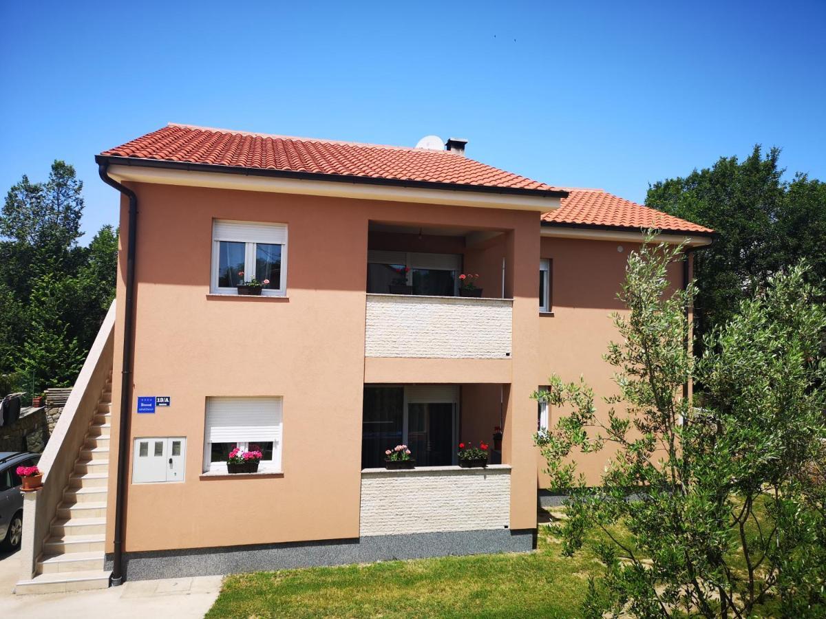 Apartmani Manda Omisalj Luaran gambar